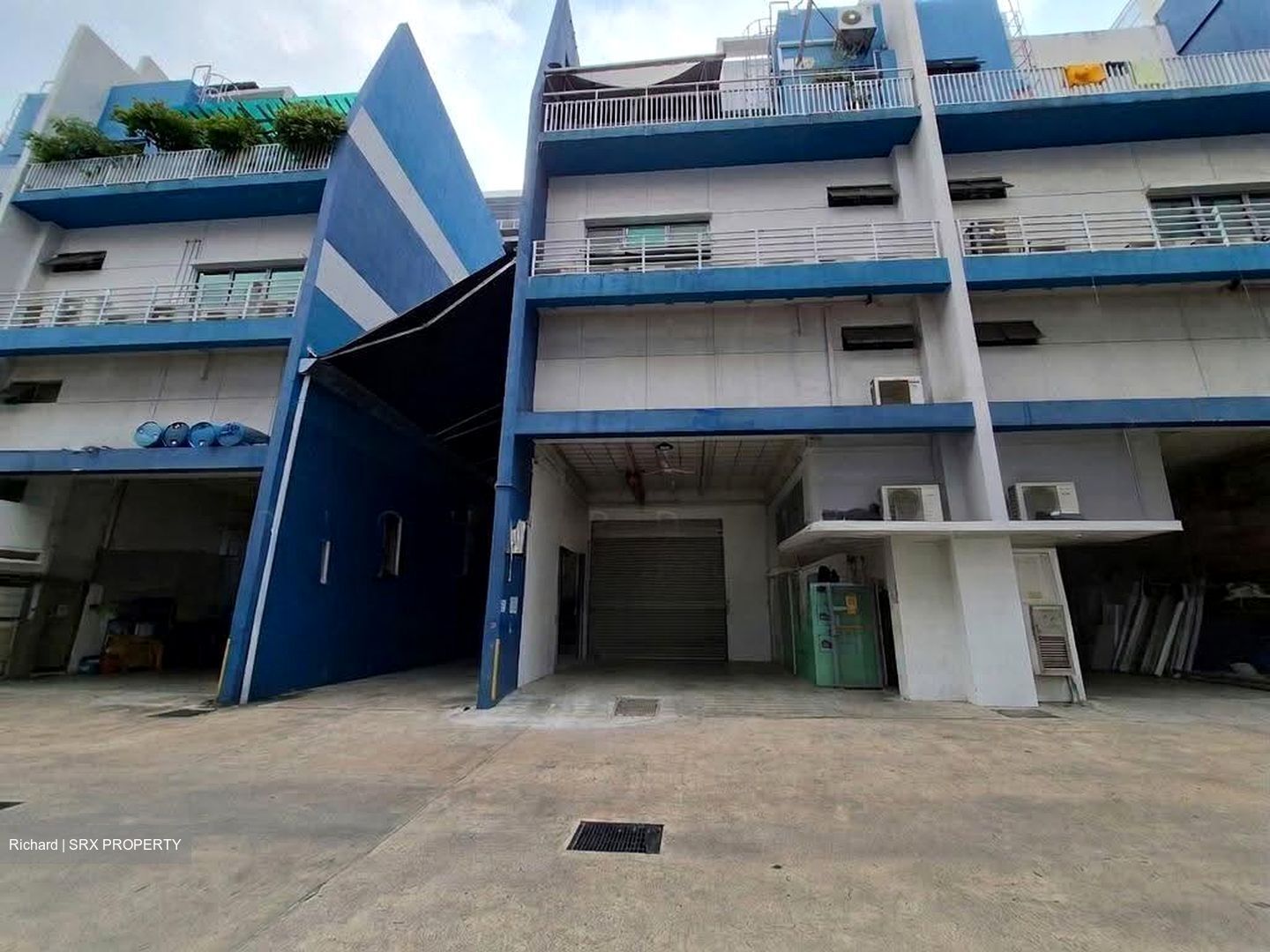 Woodlands Bizhub (D27), Factory #638493201